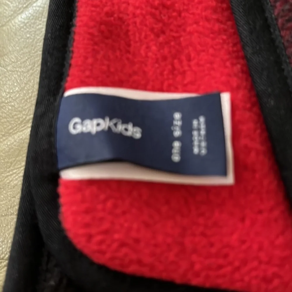 Gap Kids Plaid Scarf. Polartech type material